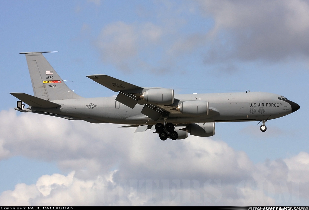 USA - Air Force Boeing KC-135R Stratotanker (717-148) 57-1468 at Mildenhall (MHZ / GXH / EGUN), UK