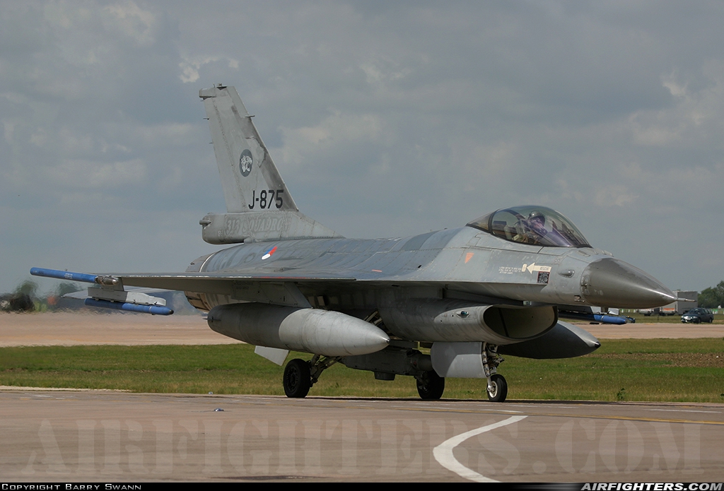 Netherlands - Air Force General Dynamics F-16AM Fighting Falcon J-875 at Fairford (FFD / EGVA), UK