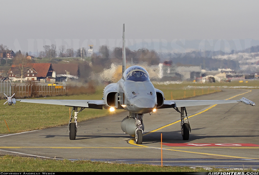 Switzerland - Air Force Northrop F-5E Tiger II J-3092 at Emmen (EML / LSME), Switzerland