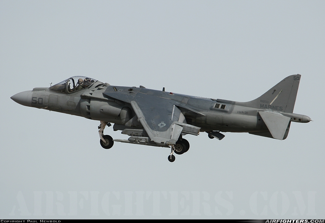 USA - Marines McDonnell Douglas AV-8B Harrier II 165581 at El Centro - NAF (NJK / KNJK), USA