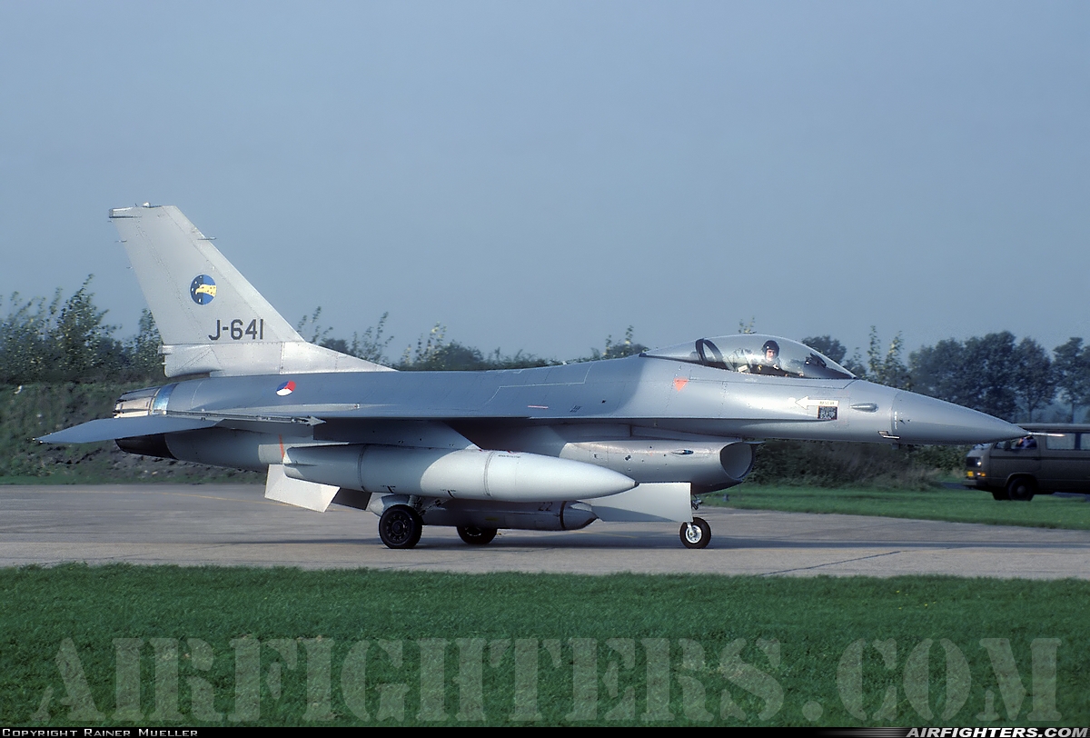 Netherlands - Air Force General Dynamics F-16A Fighting Falcon J-641 at Uden - Volkel (UDE / EHVK), Netherlands