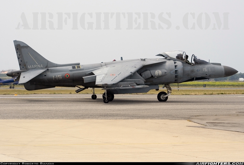 Italy - Navy McDonnell Douglas AV-8B+ Harrier ll MM7221 at Pratica di Mare (- Mario de Bernardi) (LIRE), Italy