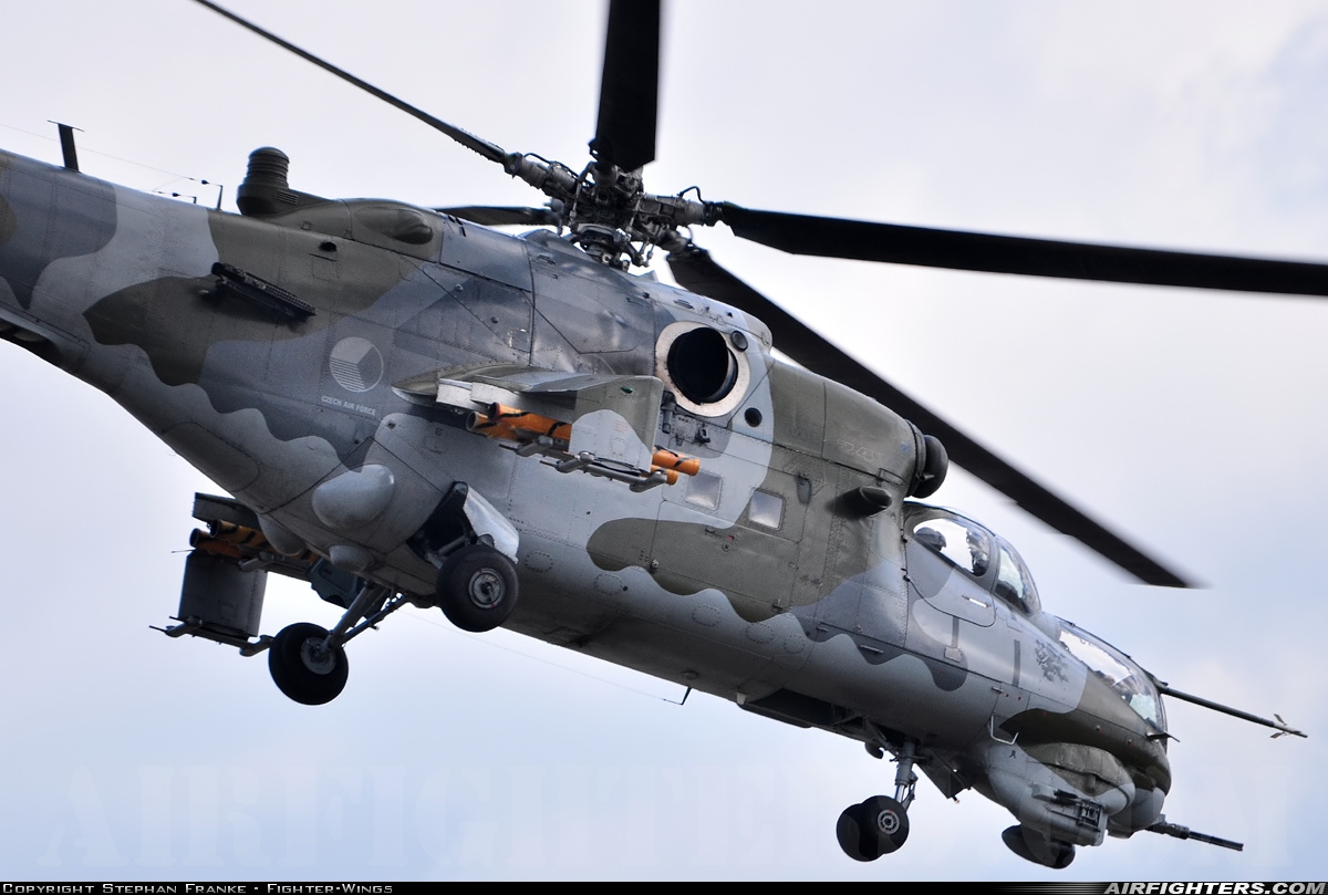 Czech Republic - Air Force Mil Mi-35 (Mi-24V) 0981 at Hradec Kralove (LKHK), Czech Republic