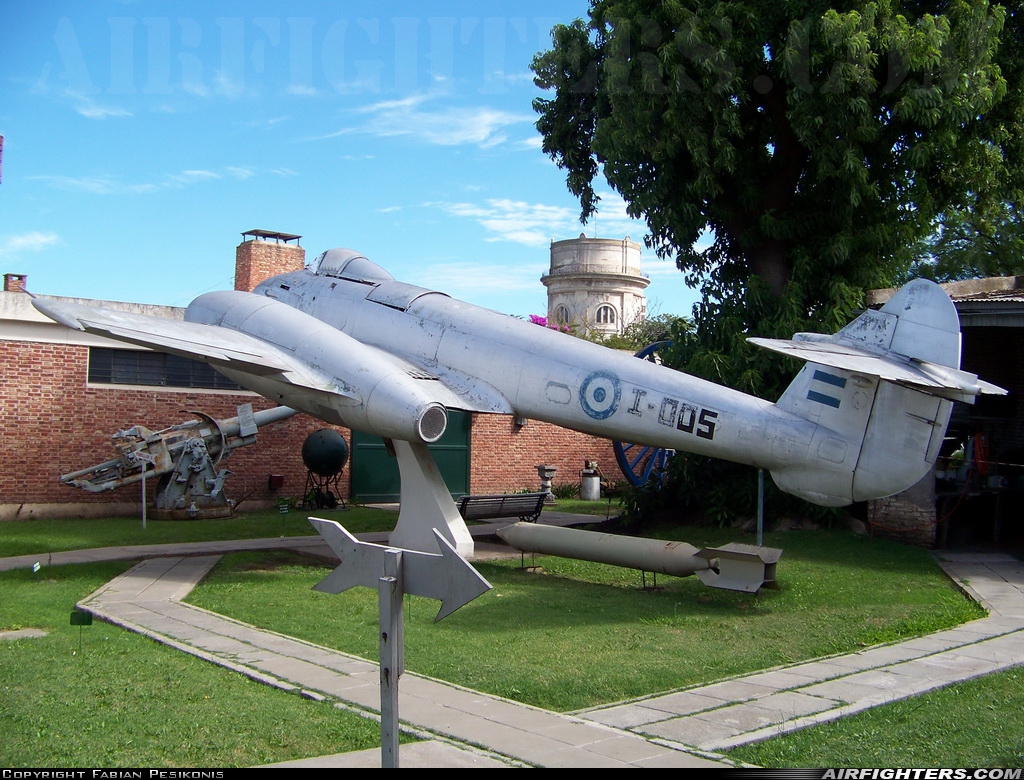 Argentina - Air Force Gloster Meteor F.4 I-005 at Off-Airport - Buenos Aires, Argentina