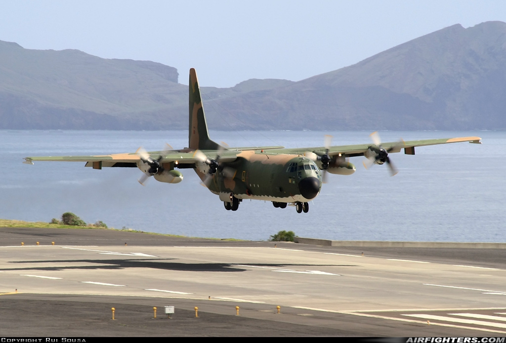Portugal - Air Force Lockheed C-130H-30 Hercules (L-382) 16802 at Funchal / Madeira (- Santa Cruz) (FNC / LPMA), Portugal