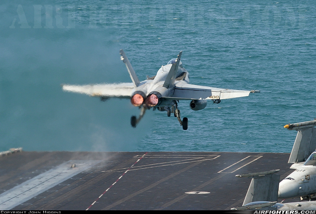 USA - Navy McDonnell Douglas F/A-18C Hornet 164687 at Off-Airport - Persian Gulf, International Airspace