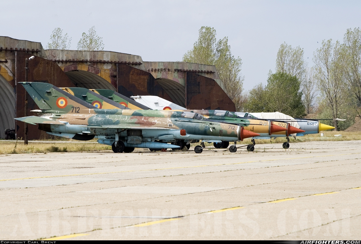 Romania - Air Force Mikoyan-Gurevich MiG-21M Lancer A 712 at Fetesti - Cocargeaua (LRFT), Romania