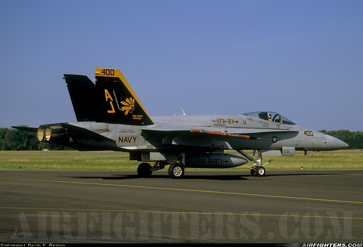USA - Navy McDonnell Douglas F/A-18A Hornet 163107 at Virginia Beach - Oceana NAS / Apollo Soucek Field (NTU / KNTU), USA
