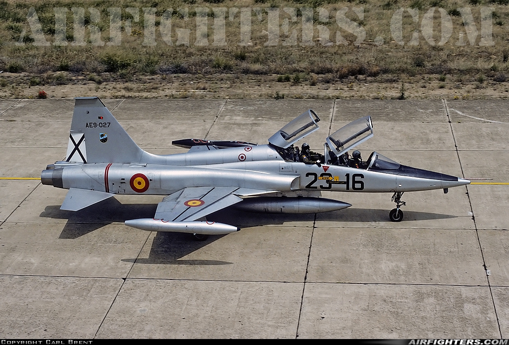 Spain - Air Force Northrop SF-5B Freedom Fighter AE.9-027 at Badajoz - Talavera la Real (BJZ / LEBZ), Spain