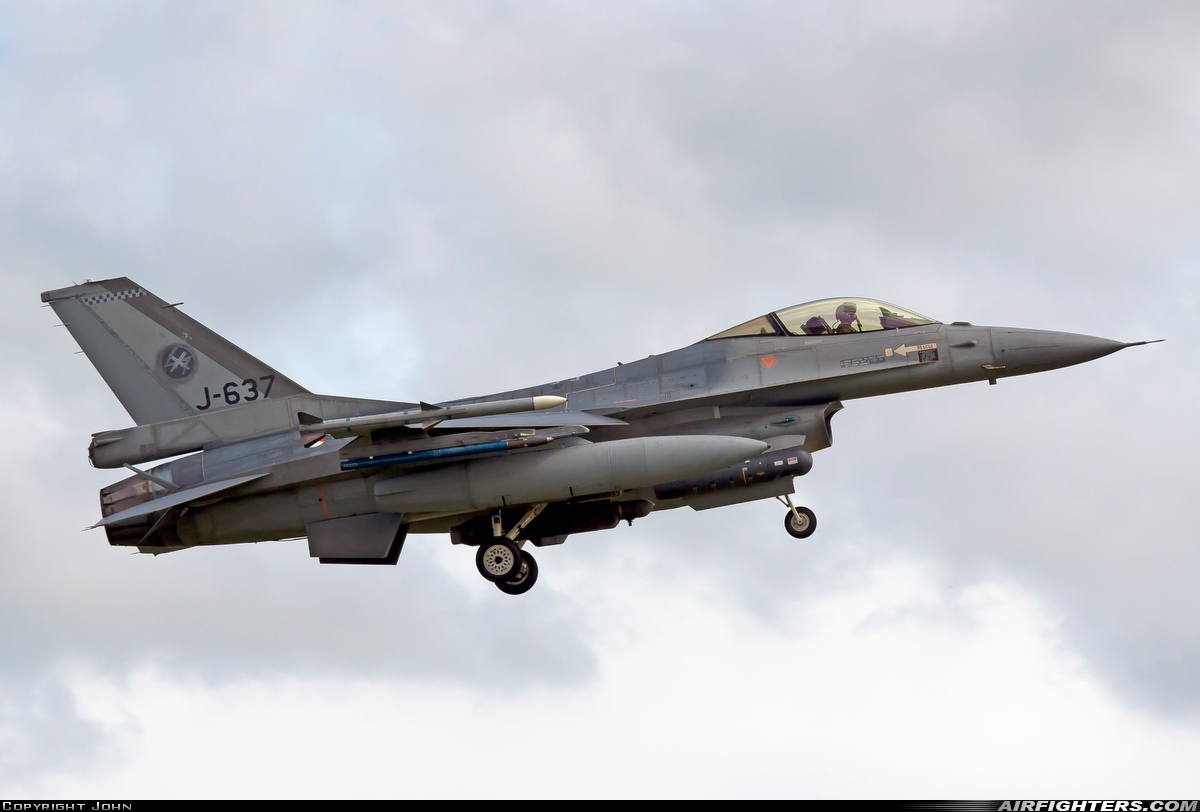 Netherlands - Air Force General Dynamics F-16AM Fighting Falcon J-637 at Leeuwarden (LWR / EHLW), Netherlands
