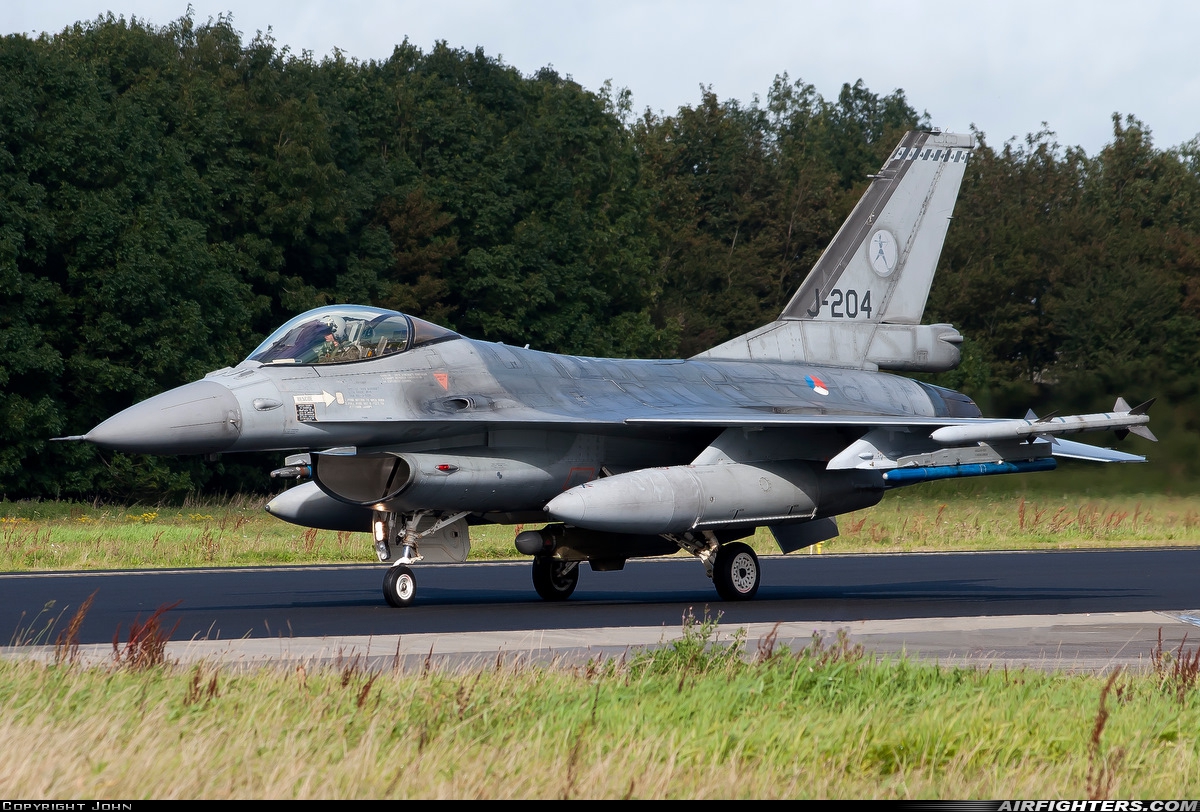 Netherlands - Air Force General Dynamics F-16AM Fighting Falcon J-204 at Leeuwarden (LWR / EHLW), Netherlands