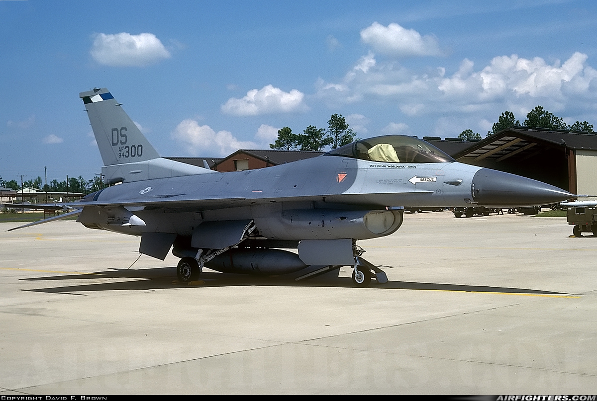 USA - Air Force General Dynamics F-16C Fighting Falcon 84-1300 at Shaw AFB (SSC/KSSC), USA