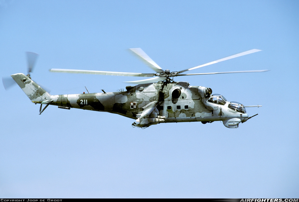 Poland - Army Mil Mi-24D 211 at Pruszcz Gdanski (EPPR), Poland