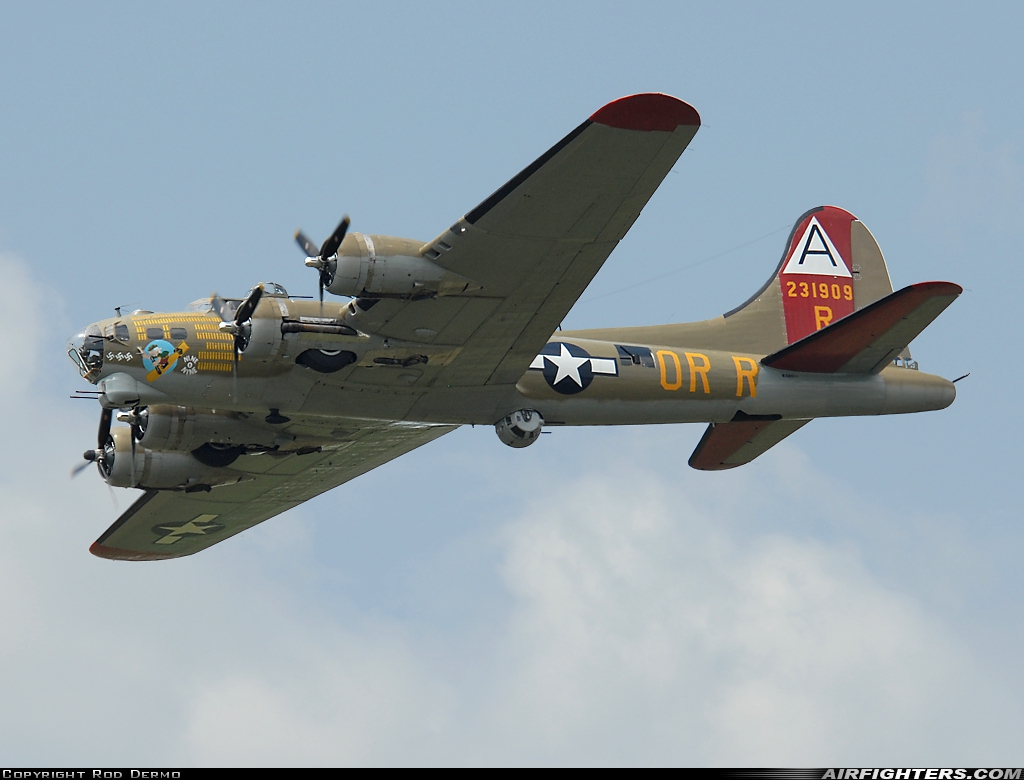 Private - Collings Foundation Boeing B-17G Flying Fortress (299P) NL93012 at Detroit - Willow Run (YIP / KYIP), USA