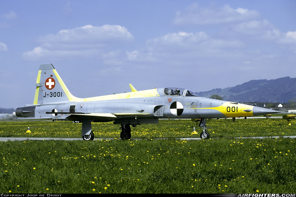 Switzerland - Air Force Northrop F-5E Tiger II J-3001 at Emmen (EML / LSME), Switzerland