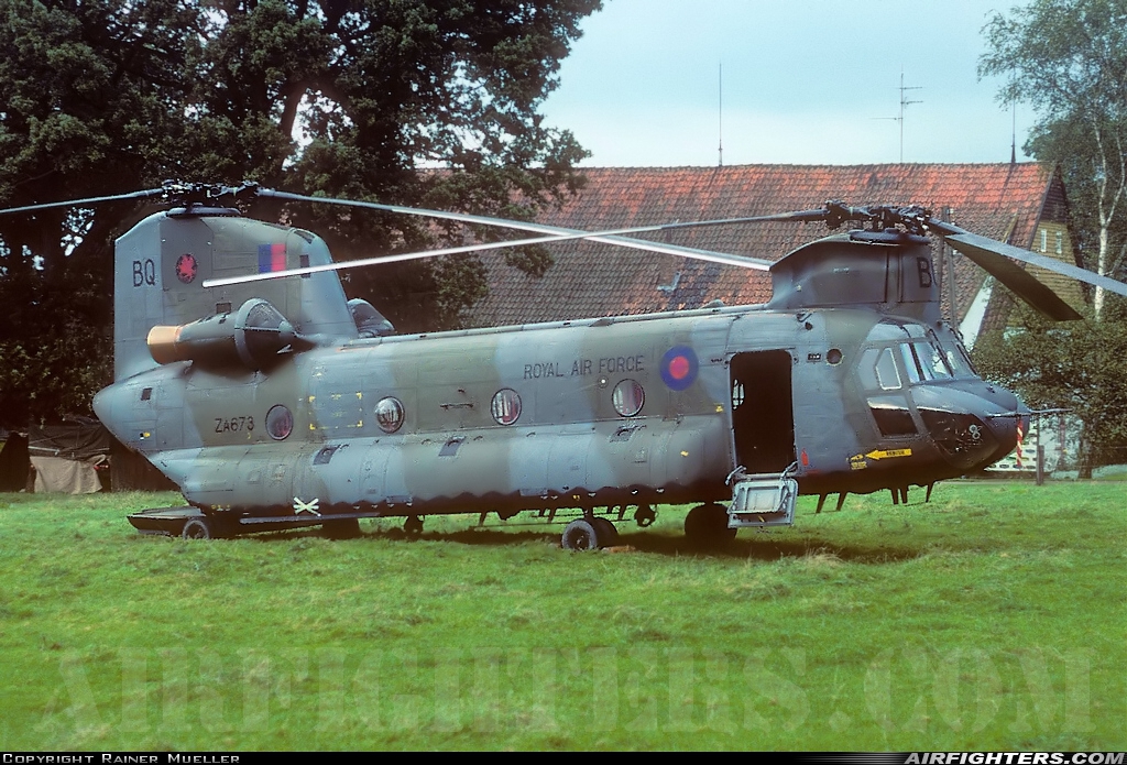 UK - Air Force Boeing Vertol Chinook HC1 (CH-47C) ZA673 at Off-Airport - Spenge, Germany