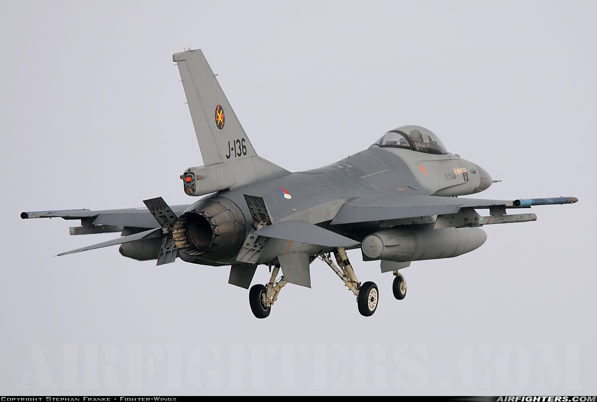 Netherlands - Air Force General Dynamics F-16AM Fighting Falcon J-136 at Kecskemet (LHKE), Hungary