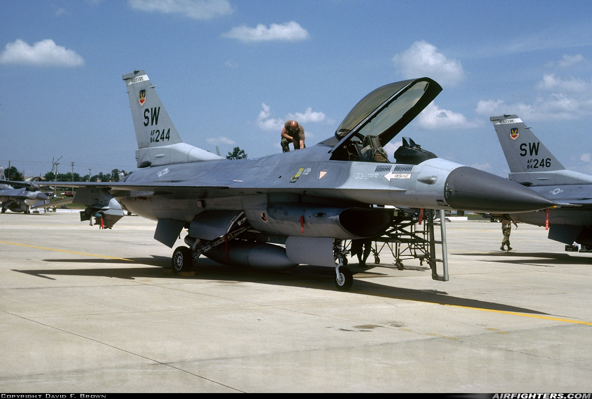 USA - Air Force General Dynamics F-16C Fighting Falcon 84-1244 at Shaw AFB (SSC/KSSC), USA