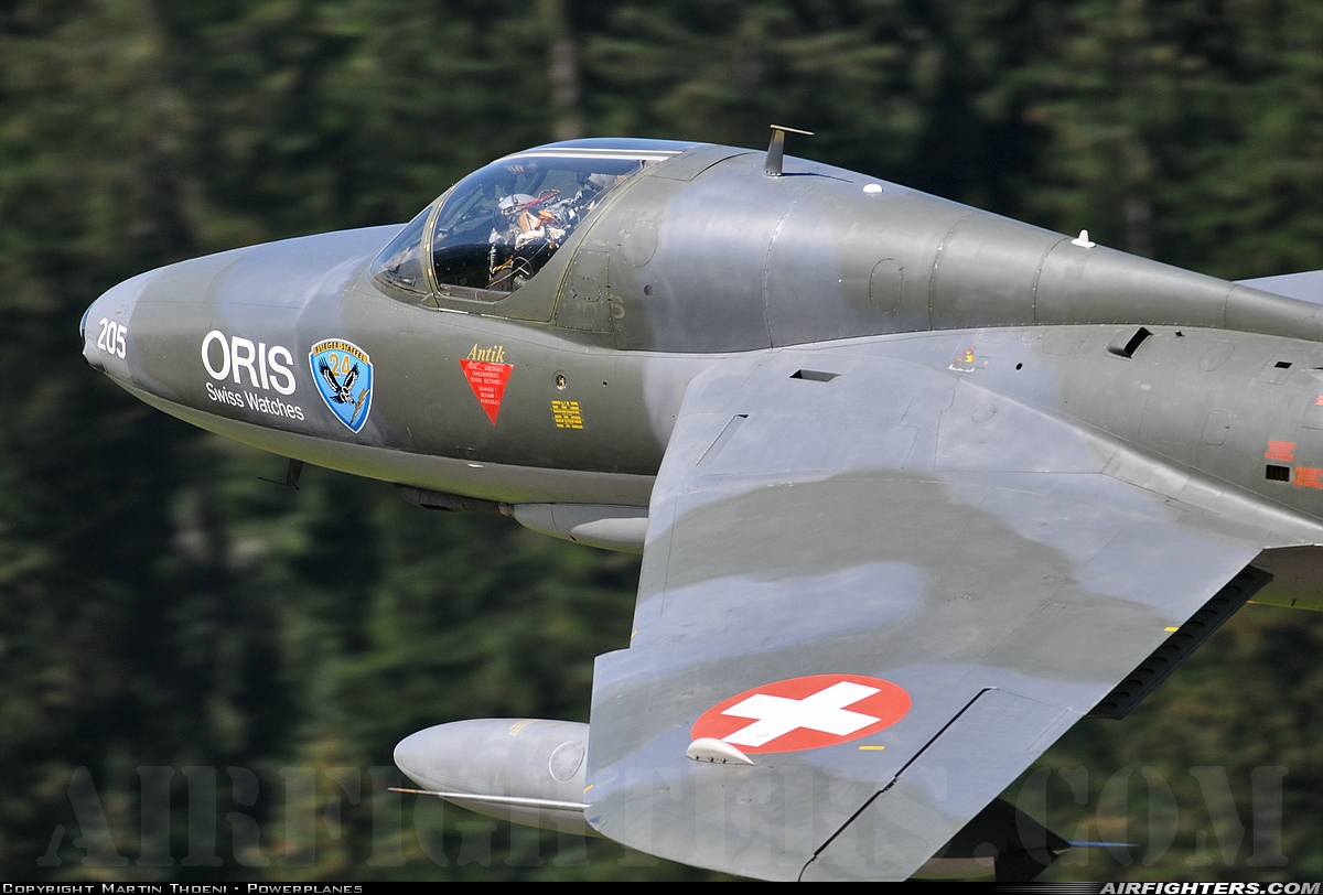 Private Hawker Hunter T68 HB-RVP at St. Stephan (LSTS), Switzerland
