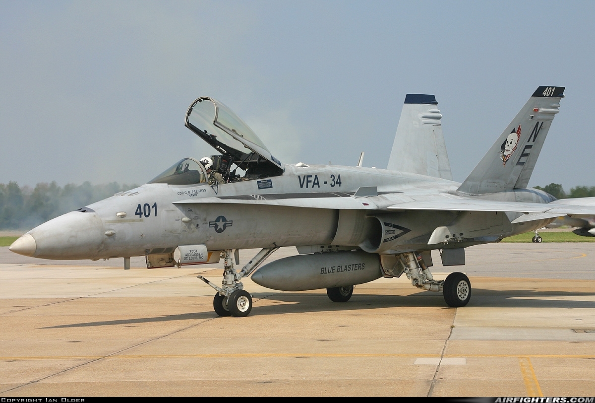 USA - Navy McDonnell Douglas F/A-18C Hornet 165405 at Virginia Beach - Oceana NAS / Apollo Soucek Field (NTU / KNTU), USA