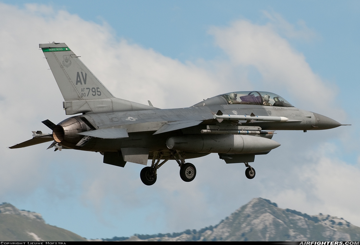 USA - Air Force General Dynamics F-16D Fighting Falcon 90-0795 at Aviano (- Pagliano e Gori) (AVB / LIPA), Italy