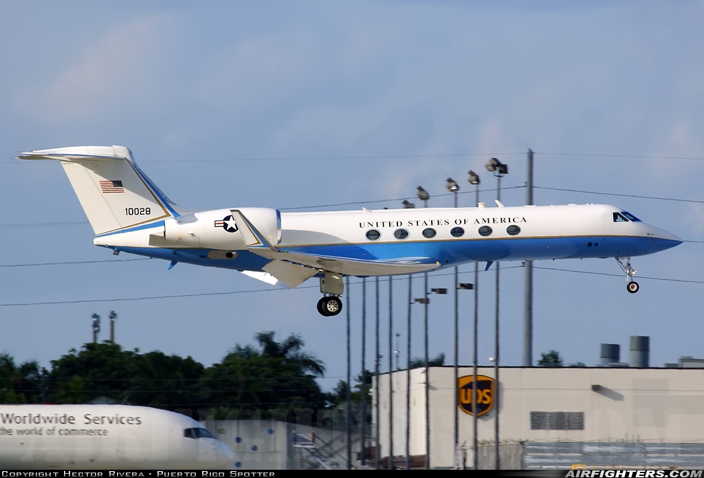 USA - Air Force Gulfstream Aerospace C-37A (G550) 01-0028 at Miami - Int. (MIA / KMIA), USA