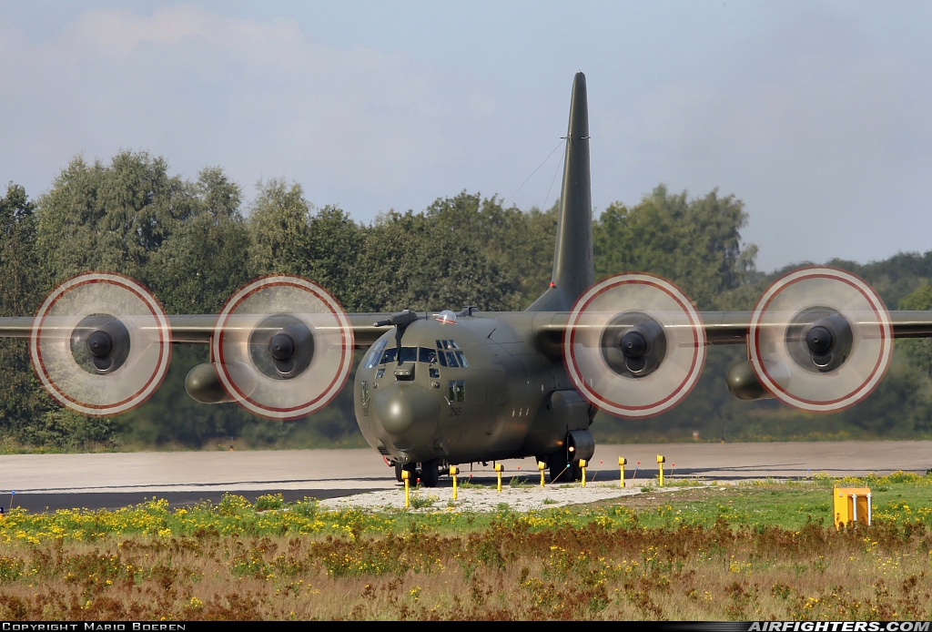 UK - Air Force Lockheed Hercules C1 (C-130K / L-382) XV295 at Eindhoven (- Welschap) (EIN / EHEH), Netherlands