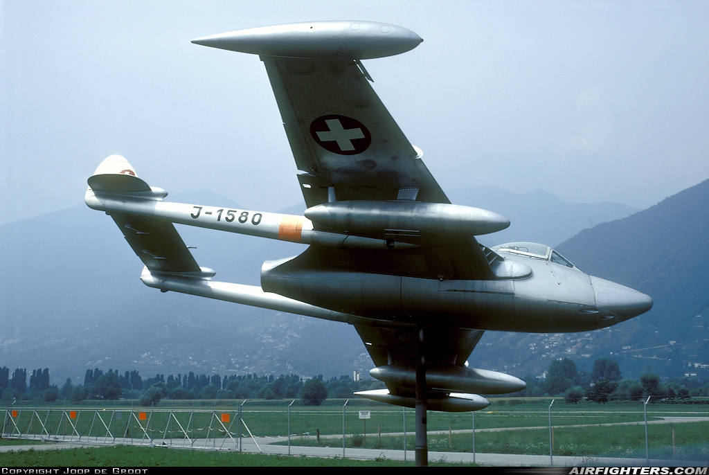 Switzerland - Air Force De Havilland DH-112 Venom FB50 J-1580 at Locarno (- Magadino) (LSZL / LSMO), Switzerland