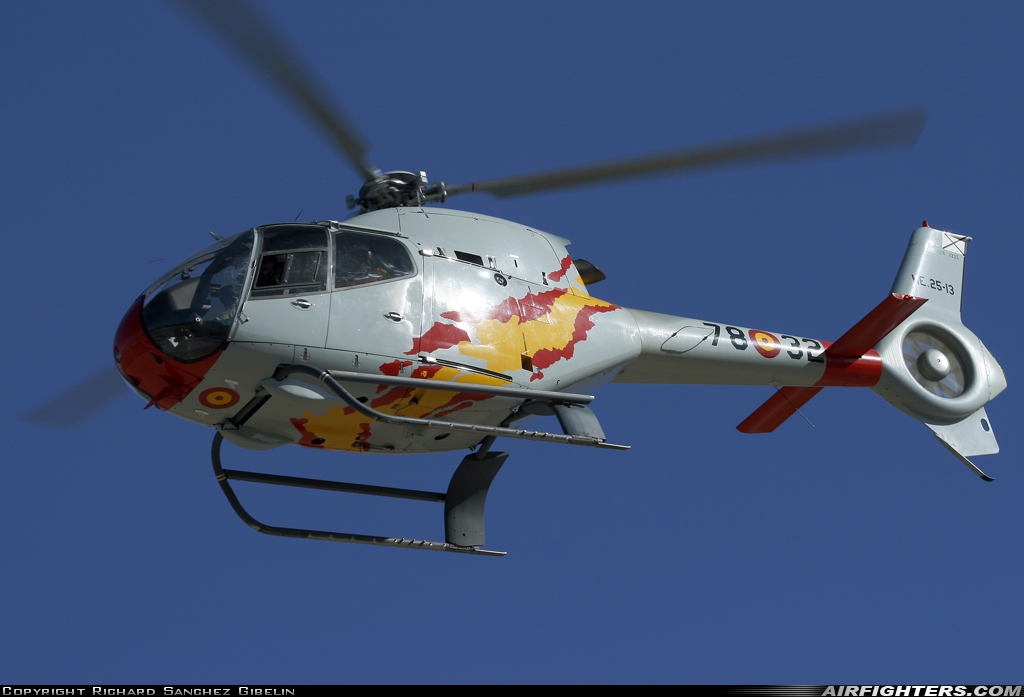 Spain - Air Force Eurocopter EC-120B Colibri HE.25-13 at Malaga (AGP / LEMG), Spain