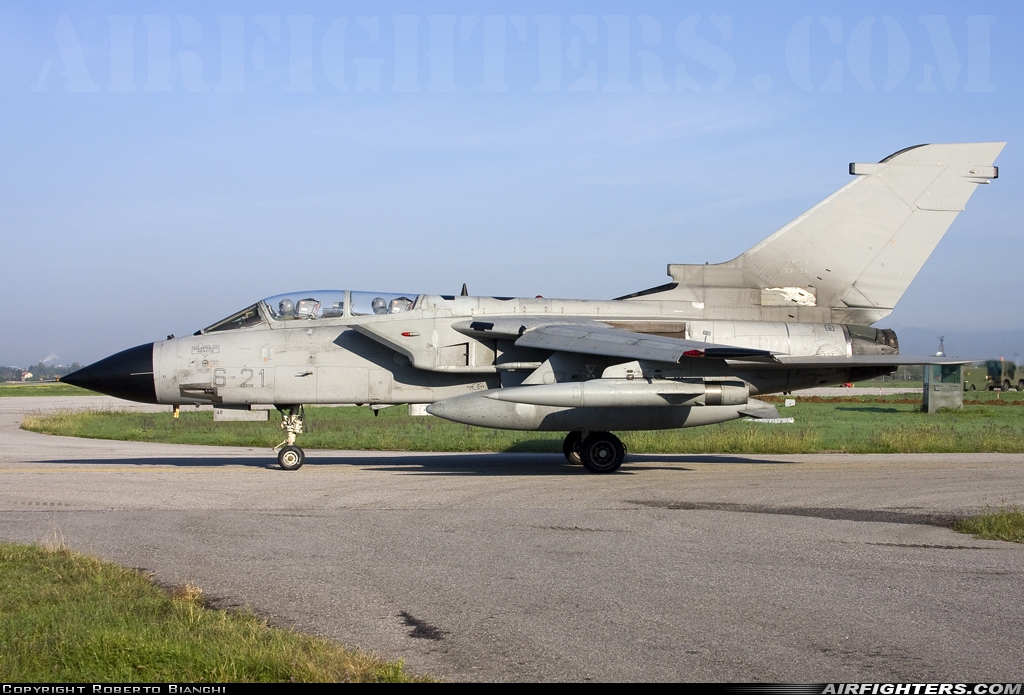 Italy - Air Force Panavia Tornado IDS MM7048 at Ghedi (- Tenente Luigi Olivari) (LIPL), Italy