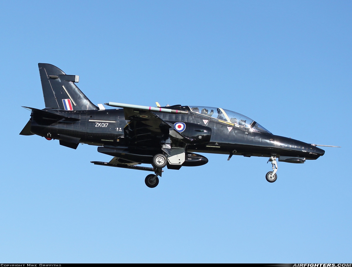 UK - Air Force BAE Systems Hawk T.2 ZK017 at Valley (EGOV), UK