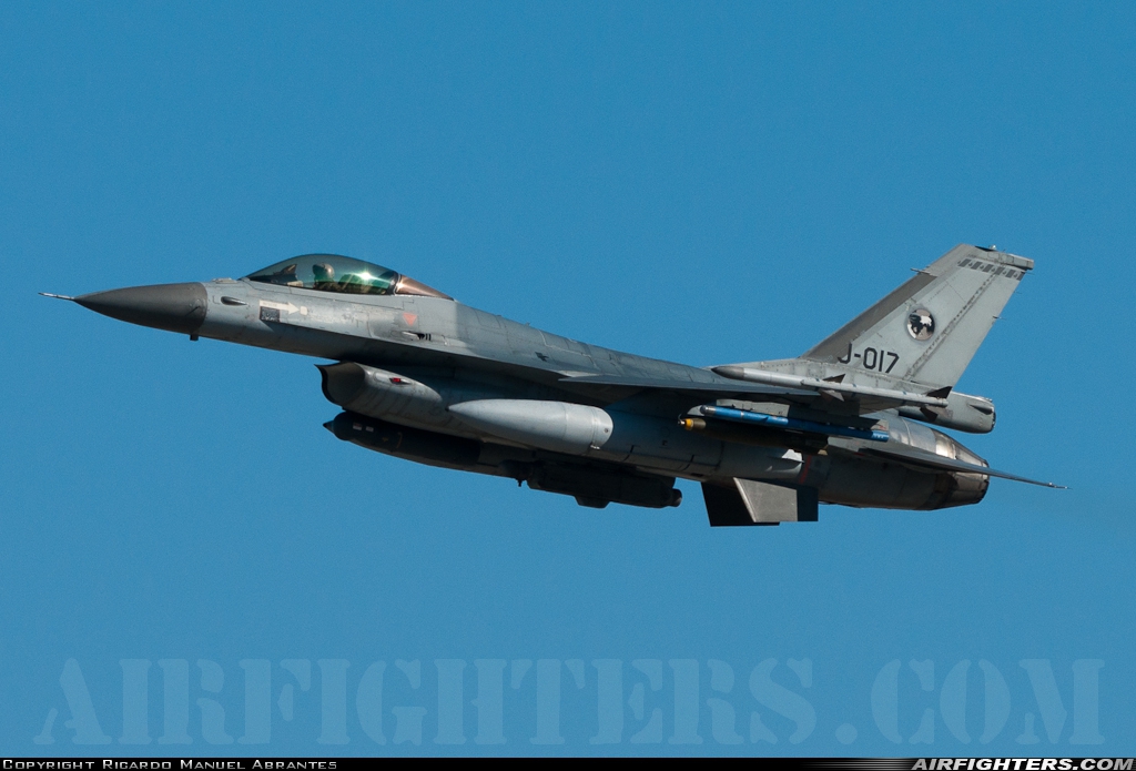 Netherlands - Air Force General Dynamics F-16AM Fighting Falcon J-017 at Monte Real (BA5) (LPMR), Portugal