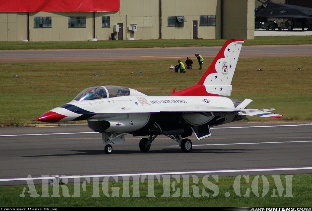 USA - Air Force General Dynamics F-16D Fighting Falcon  at Fairford (FFD / EGVA), UK