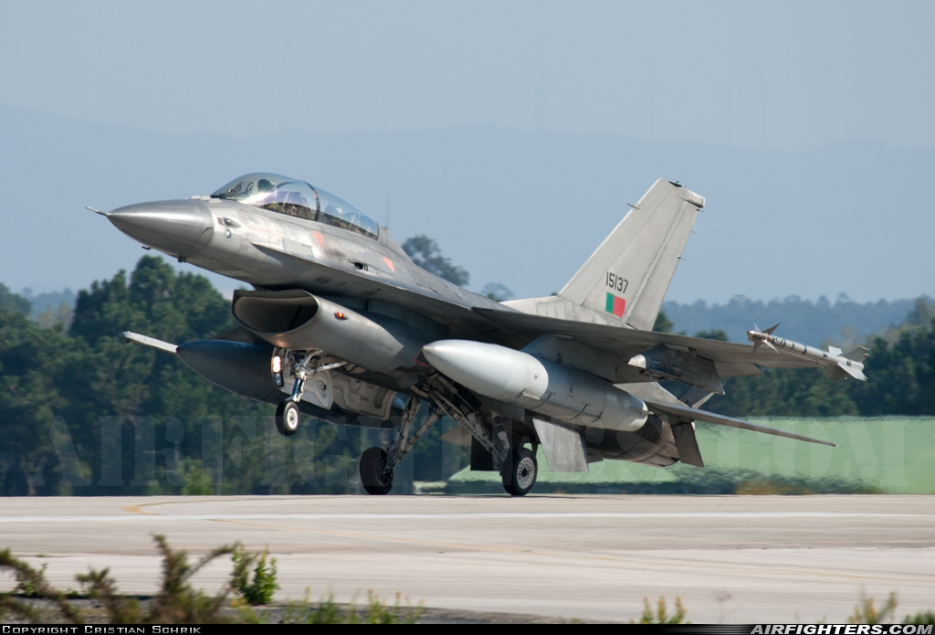 Portugal - Air Force General Dynamics F-16BM Fighting Falcon 15137 at Monte Real (BA5) (LPMR), Portugal