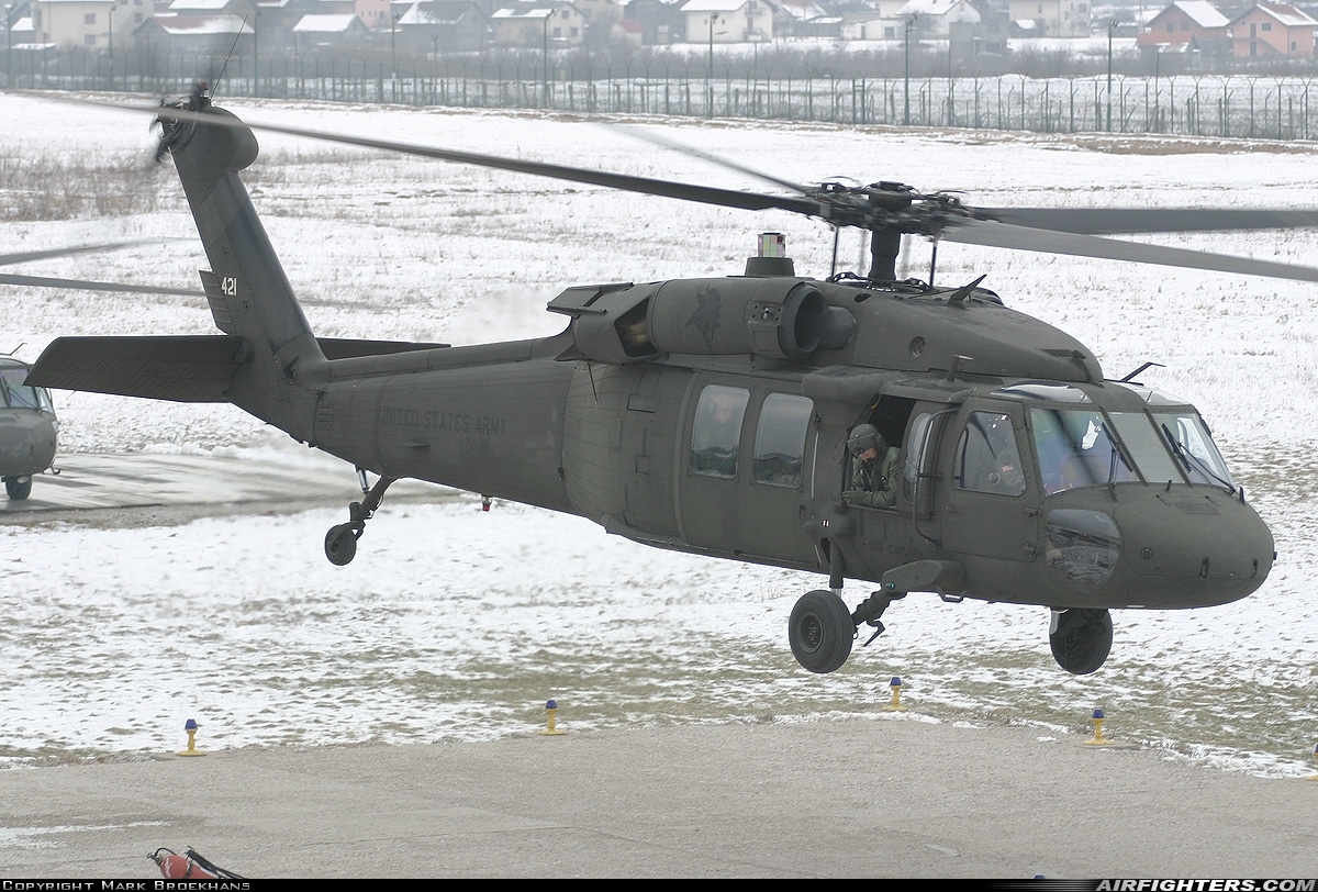 USA - Army Sikorsky UH-60A Black Hawk (S-70A) 85-24421 at Sarajevo - Butmir (SJJ / LQSA), Bosnia and Herzegovina