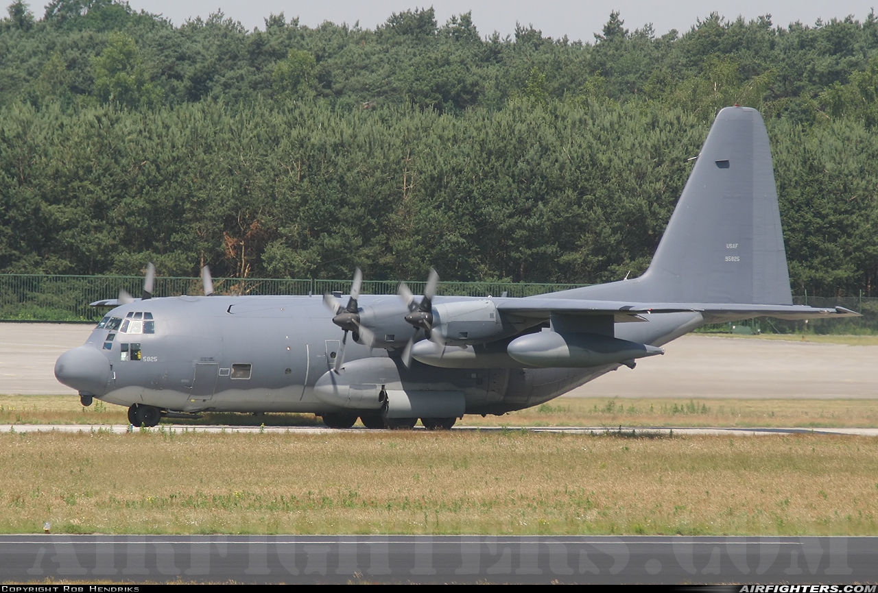 USA - Air Force Lockheed MC-130P Hercules (L-382) 69-5825 at Eindhoven (- Welschap) (EIN / EHEH), Netherlands