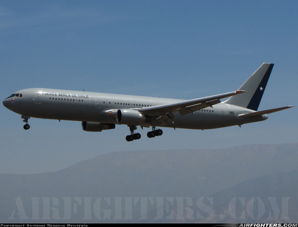 Chile - Air Force Boeing 767-3Y0R 985 at Santiago - Arturo Merino Benitez (Pudahuel) (SCL / SCEL), Chile