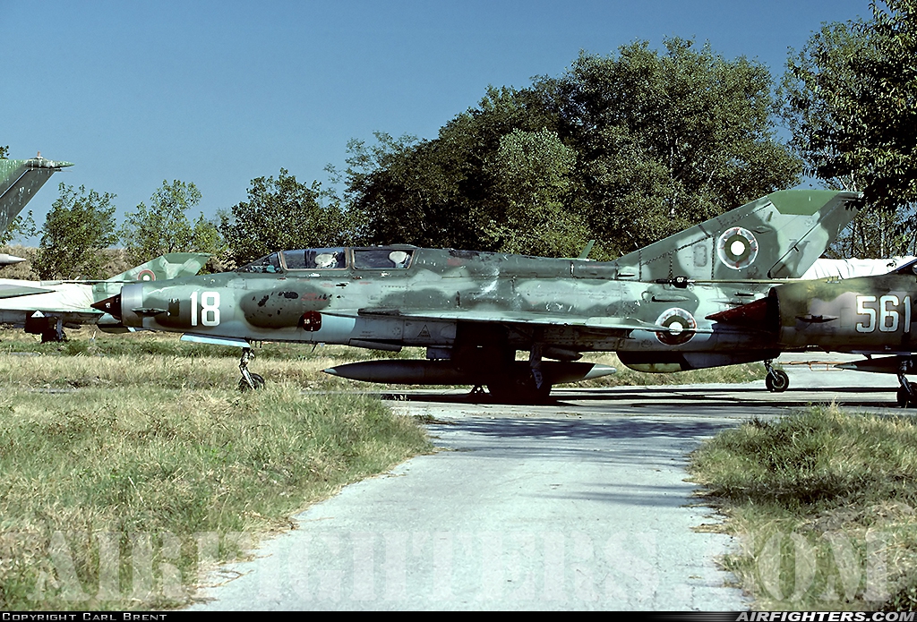 Bulgaria - Air Force Mikoyan-Gurevich MiG-21UM 18 at Graf Ignatievo (LBPG), Bulgaria
