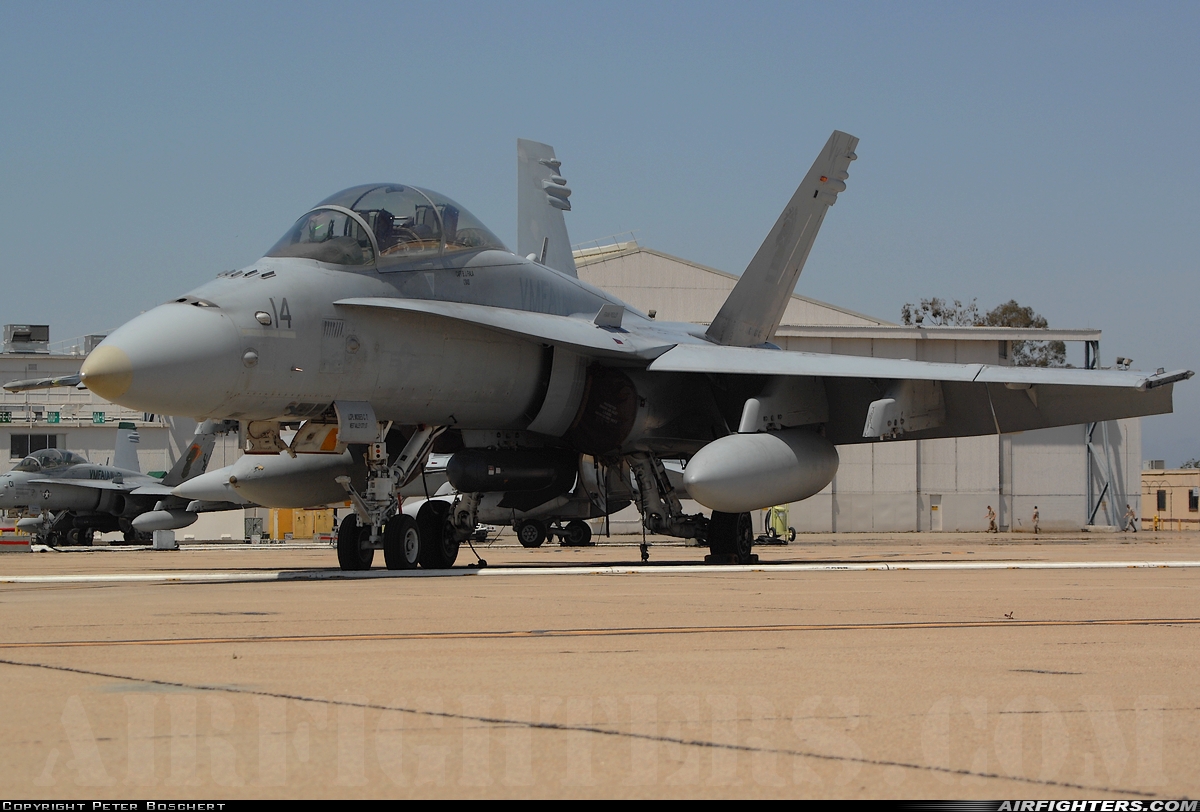 USA - Marines McDonnell Douglas F/A-18D Hornet 164650 at San Diego - Miramar MCAS (NAS) / Mitscher Field (NKX / KNKX), USA