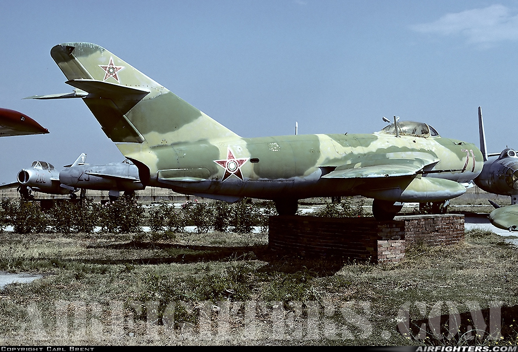 Bulgaria - Air Force Mikoyan-Gurevich MiG-17F 71 at Plovdiv (- Krumovo) (PDV / LBPD), Bulgaria