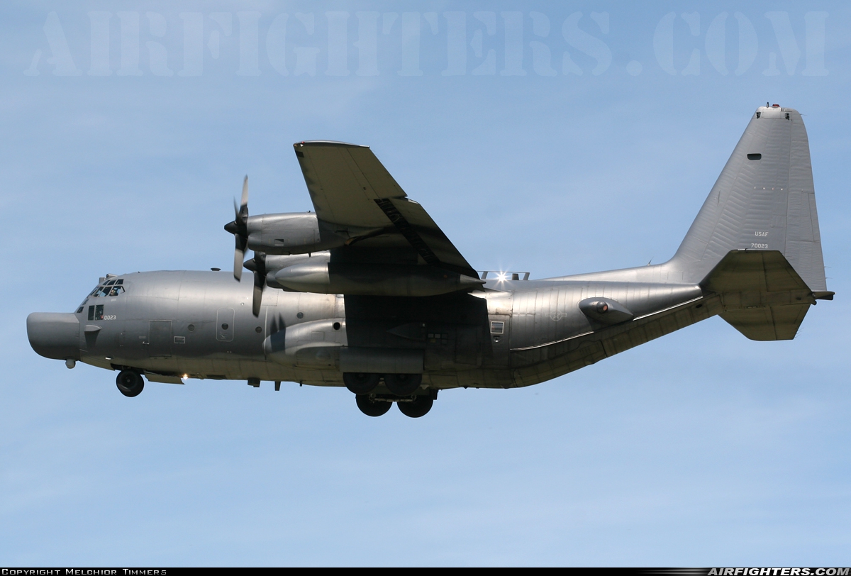 USA - Air Force Lockheed MC-130H Hercules (L-382) 87-0023 at Mildenhall (MHZ / GXH / EGUN), UK