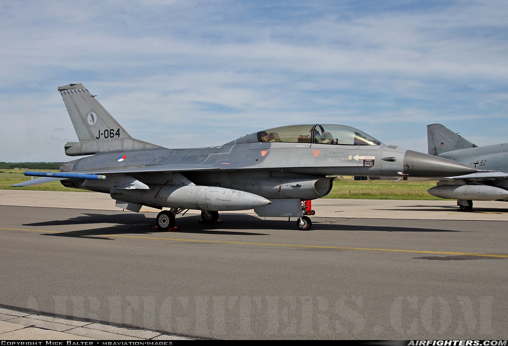 Netherlands - Air Force General Dynamics F-16BM Fighting Falcon J-064 at Florennes (EBFS), Belgium