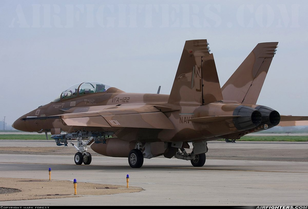 USA - Navy Boeing F/A-18F Super Hornet 165679 at Lemoore - NAS / Reeves Field (NLC), USA