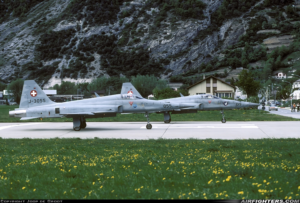 Switzerland - Air Force Northrop F-5E Tiger II J-3055 at Turtman (LSMJ), Switzerland