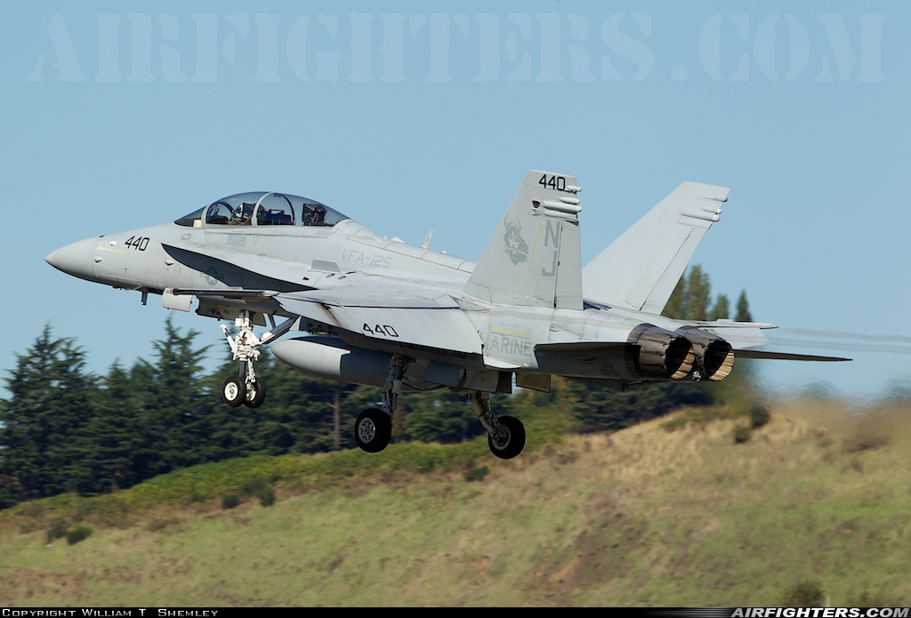USA - Navy McDonnell Douglas F/A-18D Hornet 163991 at Seattle - Boeing Field / King County Int. (BFI / KBFI), USA