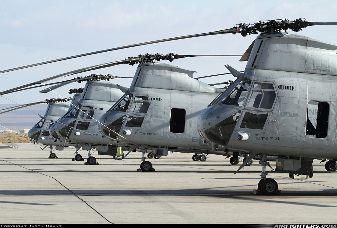 USA - Marines Boeing Vertol CH-46E Sea Knight (107-II) 157720 at Edwards - AFB (EDW / KEDW), USA