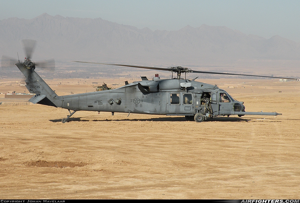 USA - Air Force Sikorsky HH-60G Pave Hawk (S-70A) 90-26235 at Off-Airport - Tarin Kowt, Afghanistan