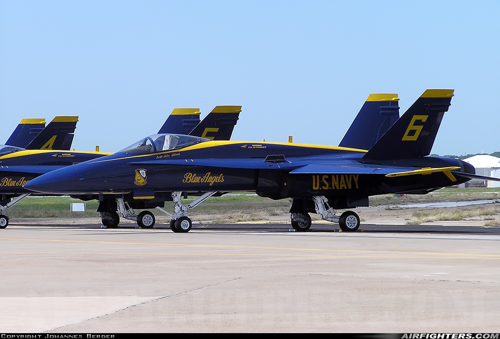 USA - Navy McDonnell Douglas F/A-18A Hornet 162437 at Fort Worth - NAS JRB / Carswell Field (AFB) (NFW / KFWH), USA