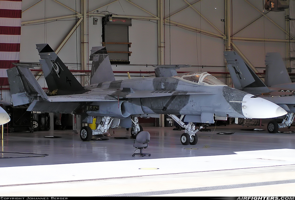 USA - Navy McDonnell Douglas F/A-18A Hornet  at Fort Worth - NAS JRB / Carswell Field (AFB) (NFW / KFWH), USA