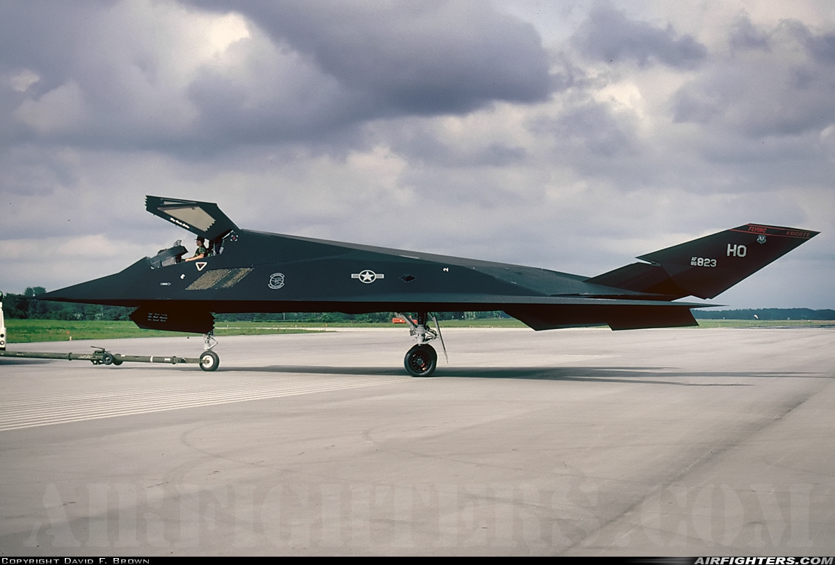 USA - Air Force Lockheed F-117A Nighthawk 86-0823 at London (YXU / CYXU), Canada